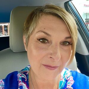 Meet your Posher, Linda